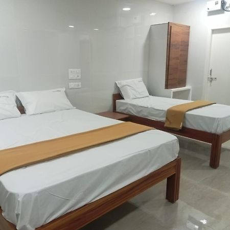 Sai Durga Banquet Hall And Ac Rooms Tirupati Extérieur photo